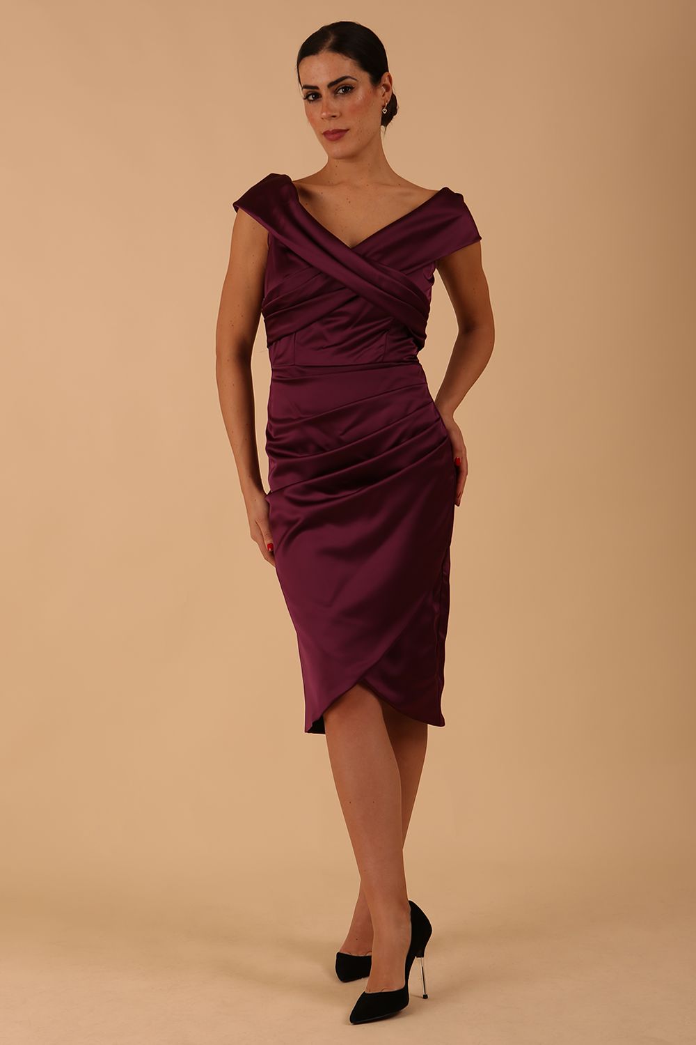 model is wearing diva catwalk casa blanca satin burgundy pencil dress off shoulder design front