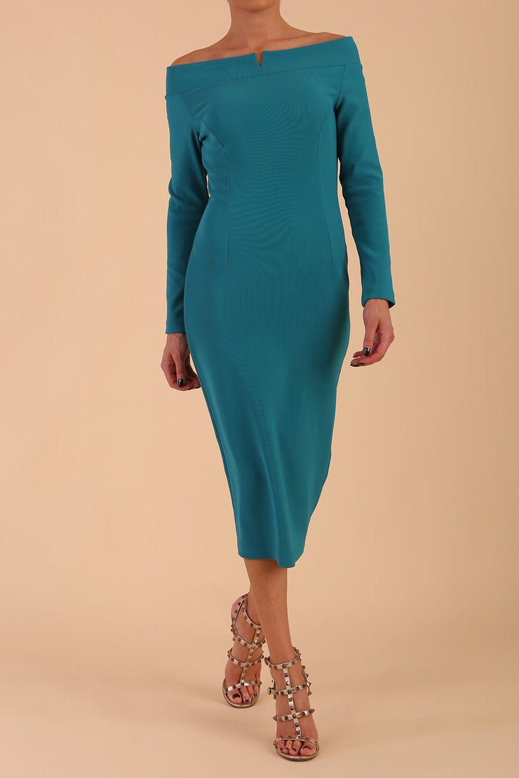 Model wearing DIVA Catwalk Faye Off Shoulder Long Sleeve Midi Pencil Dress in Mosaic Blue colour front