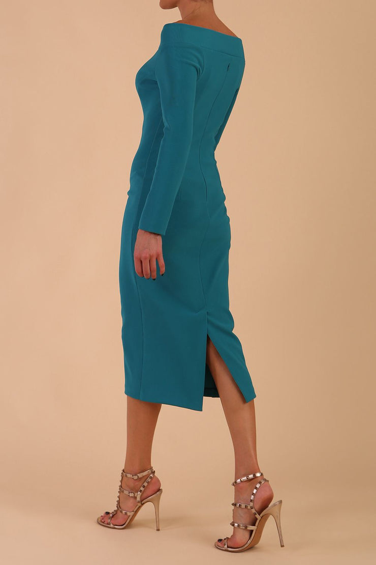 Model wearing DIVA Catwalk Faye Off Shoulder Long Sleeve Midi Pencil Dress in Mosaic Blue colour back side