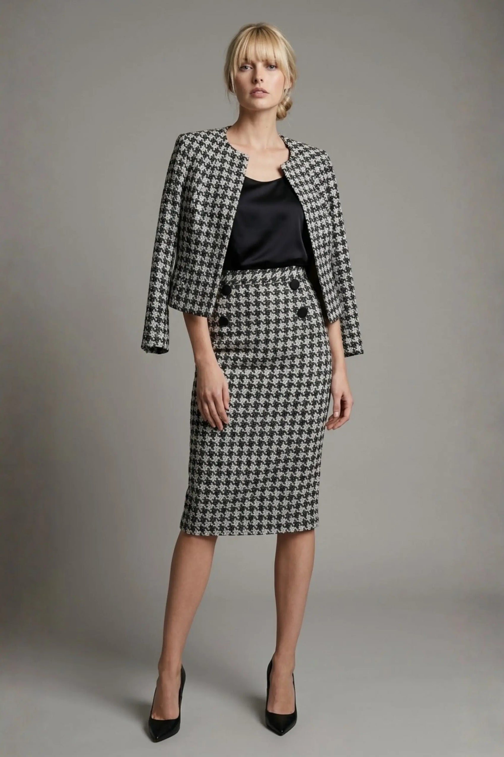 Solara Dogtooth Stretch Pencil Skirt