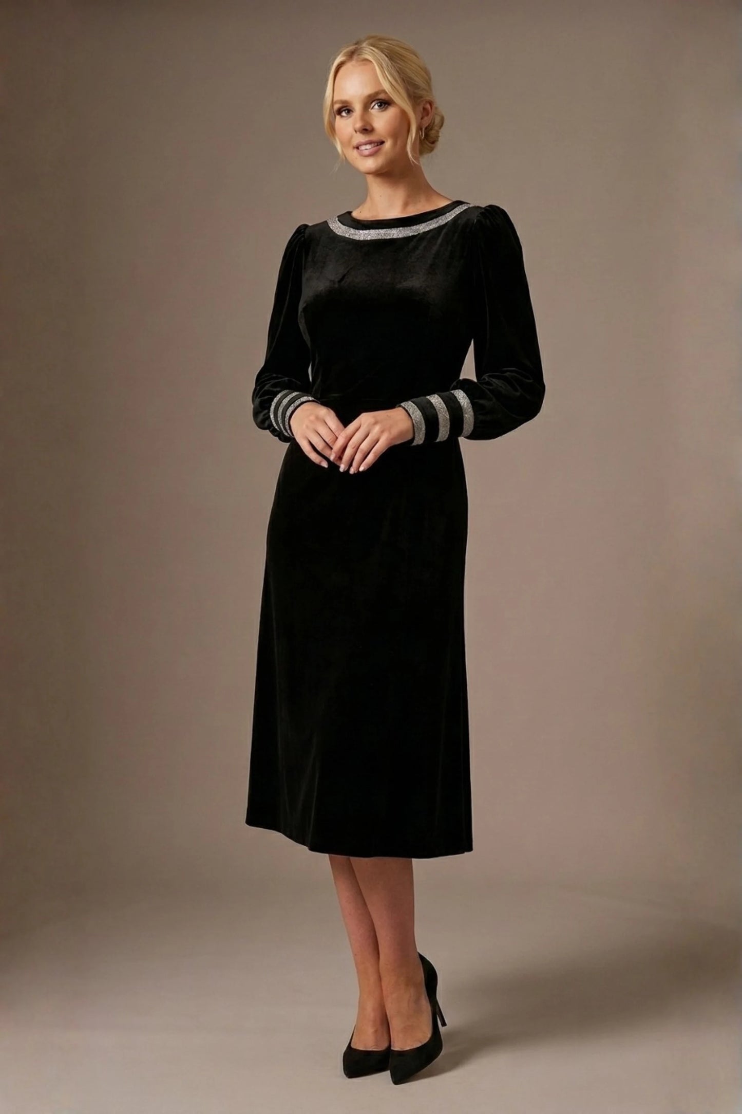 Spinetti Long-Sleeved Jewelled Velvet Midi Dress 