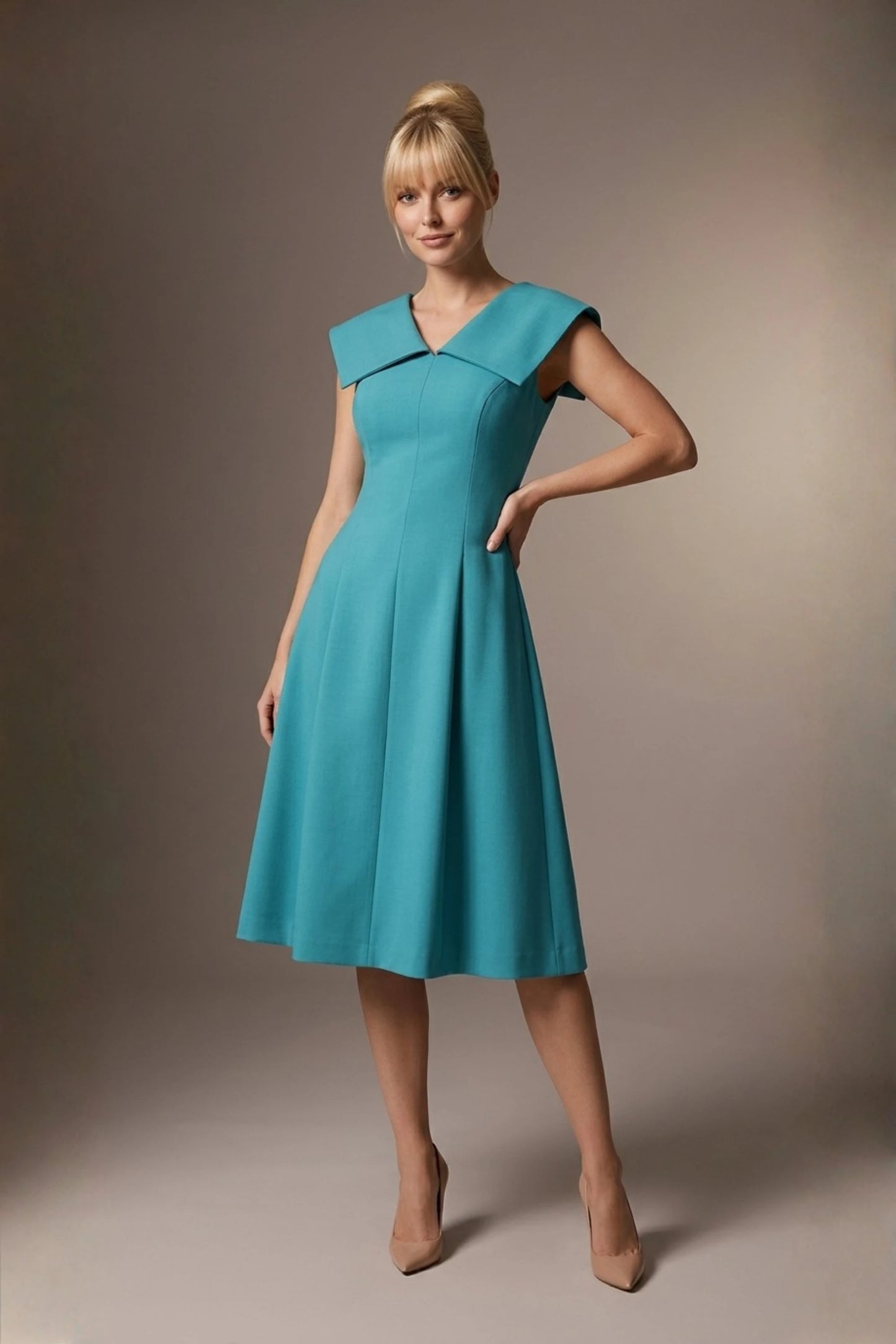 Burghfield Fold-Over Collar A-Line Dress