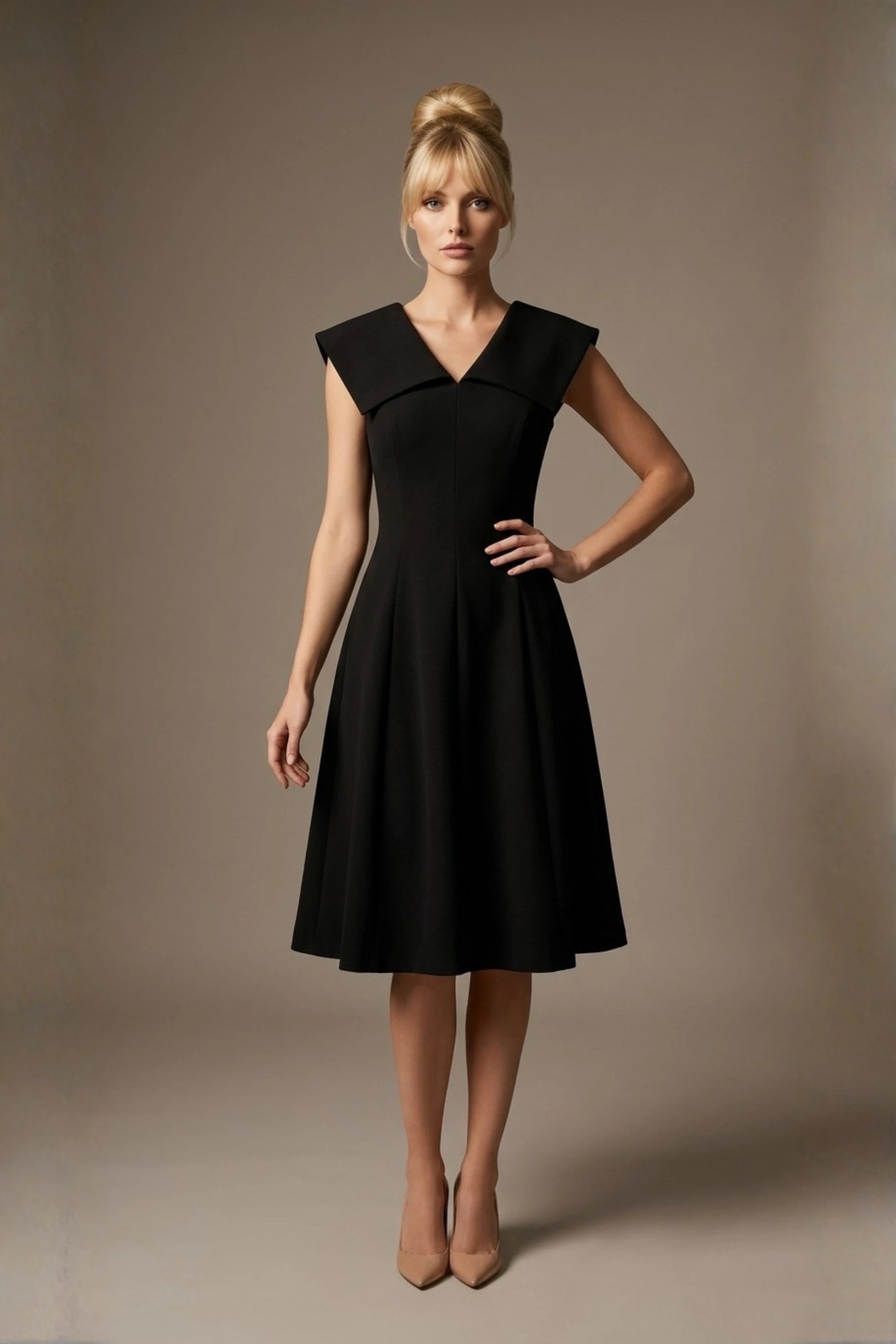 Burghfield Fold-Over Collar A-Line Dress