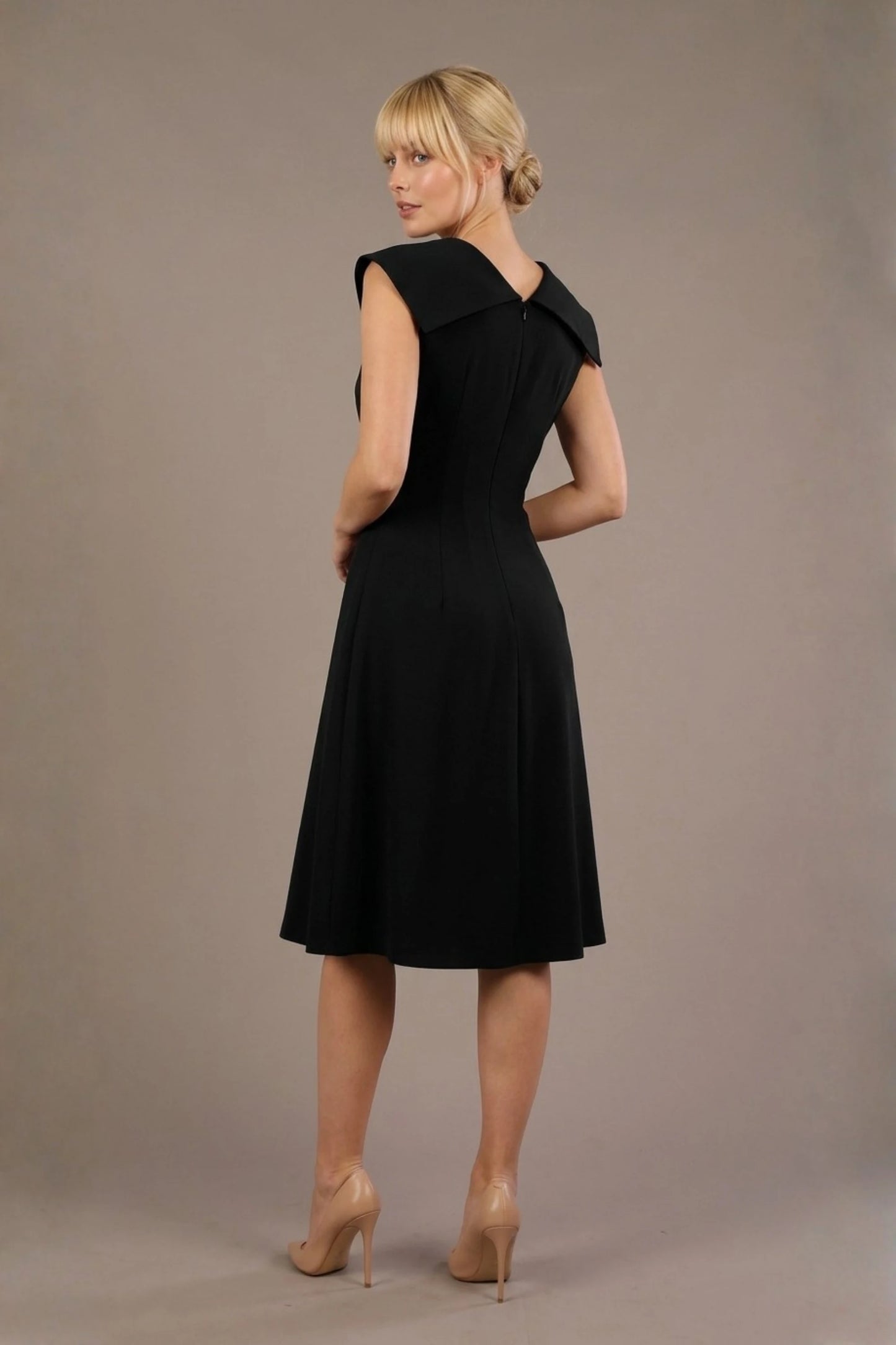 Burghfield Fold-Over Collar A-Line Dress