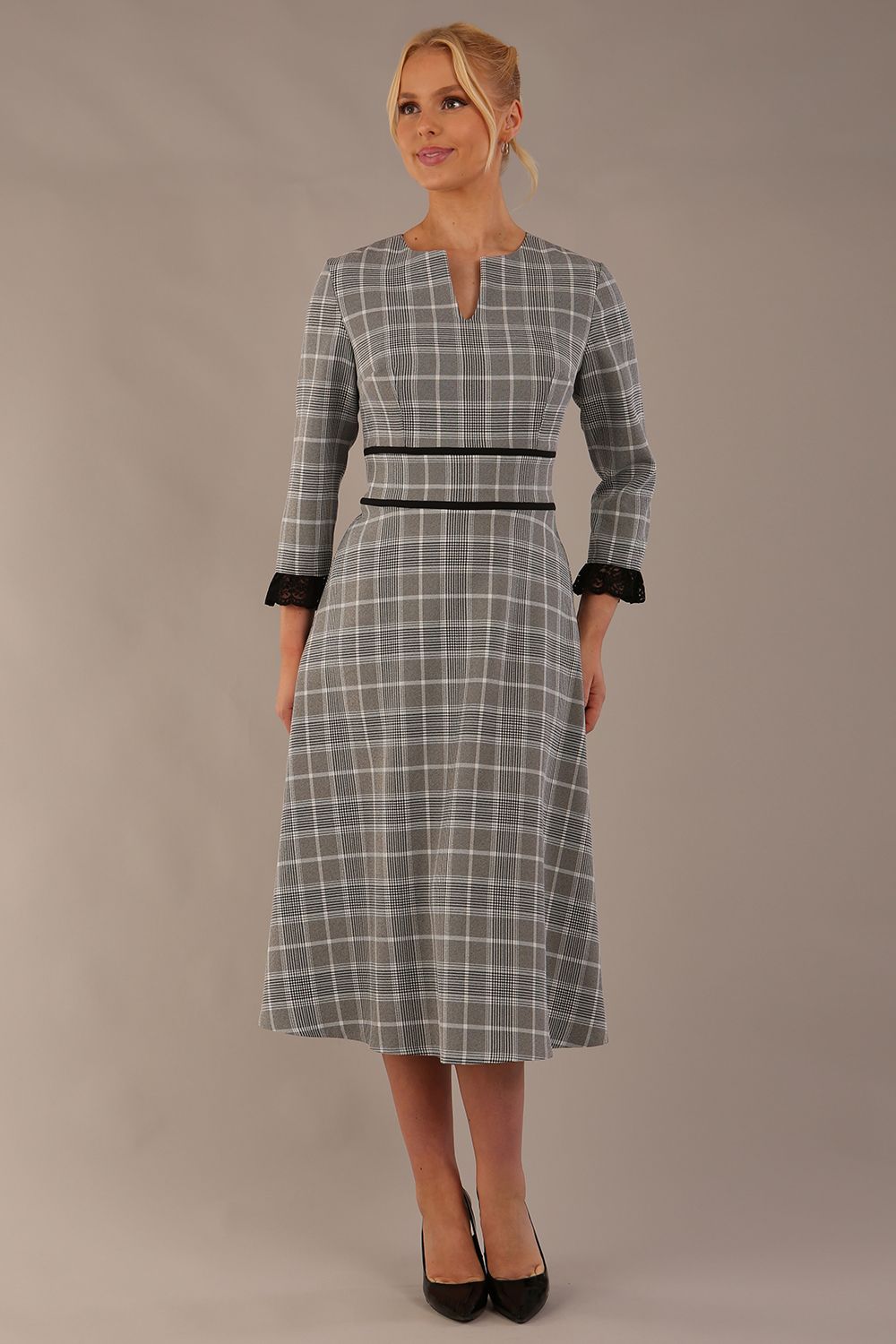 Hendricks V-Neck Check Midi Dress 