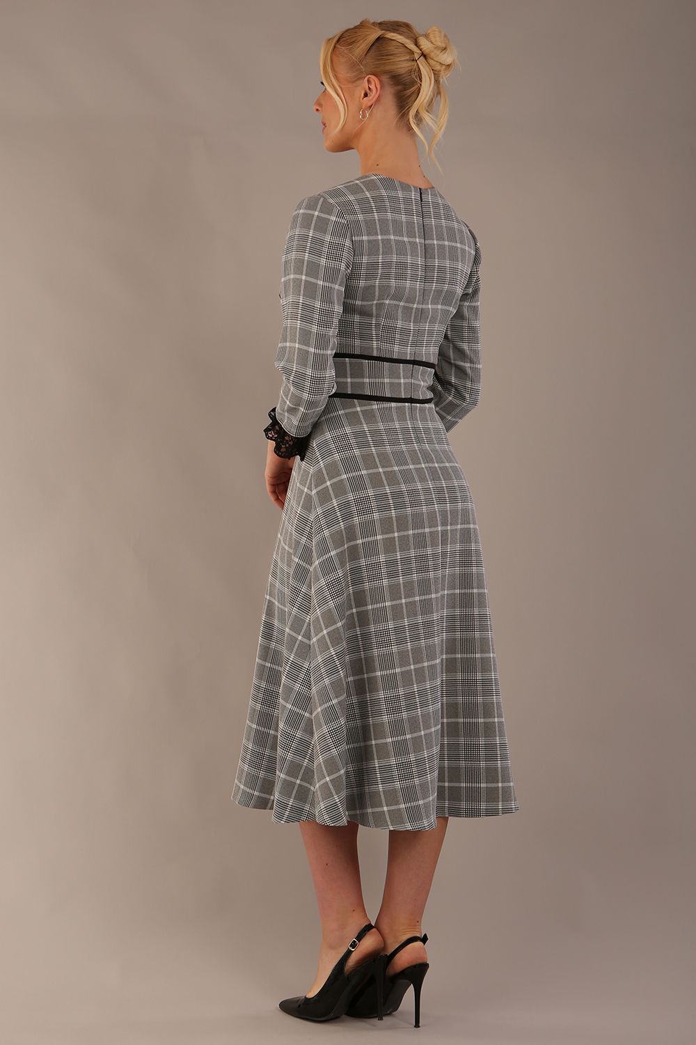Hendricks V-Neck Check Midi Dress 