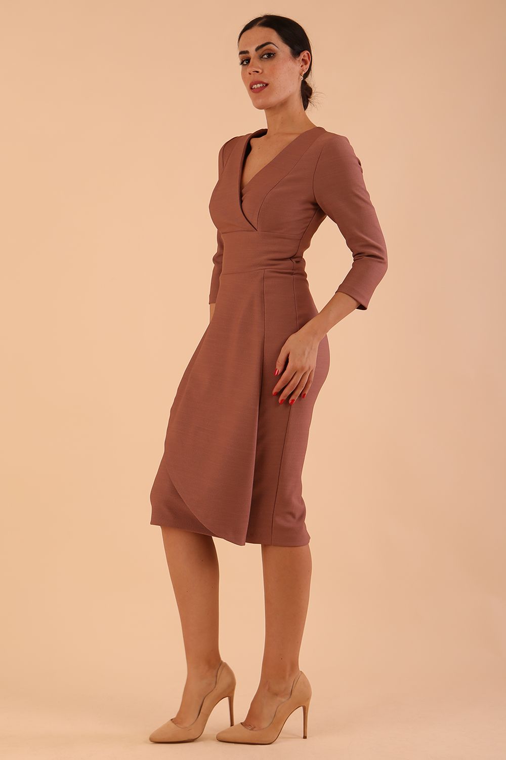 Seed Rosemary Low V-Neckline Sleeved Pencil Dress 