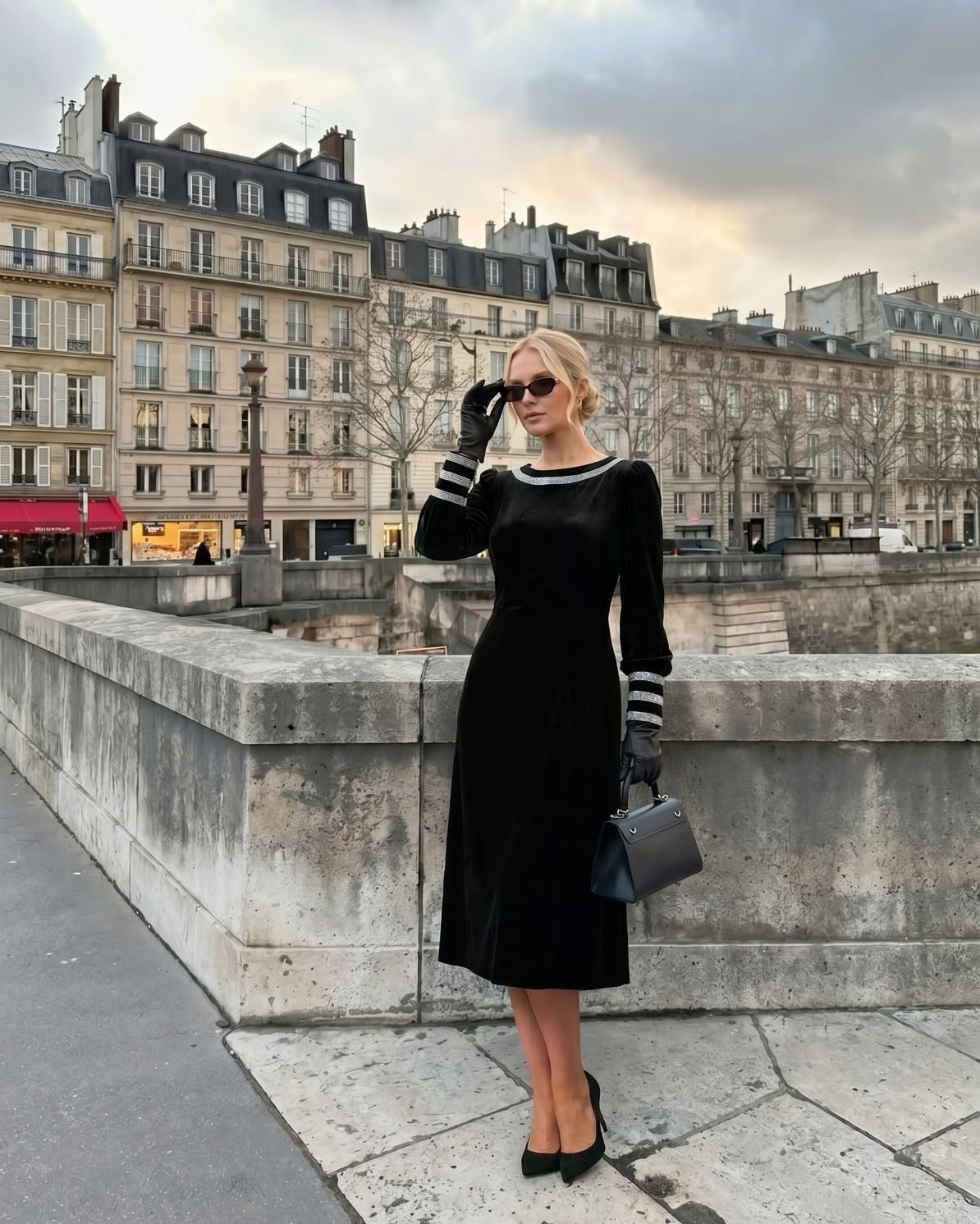 Spinetti Long-Sleeved Jewelled Velvet Midi Dress
