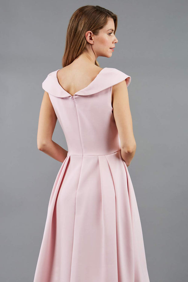 model is wearing divacatwalk Chesterton Sleeveless a-line swing dress in crystal pink with oversized collar back