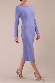 Model wearing DIVA Catwalk Faye Off Shoulder Long Sleeve Midi Pencil Dress in Vista Blue colour front side dress