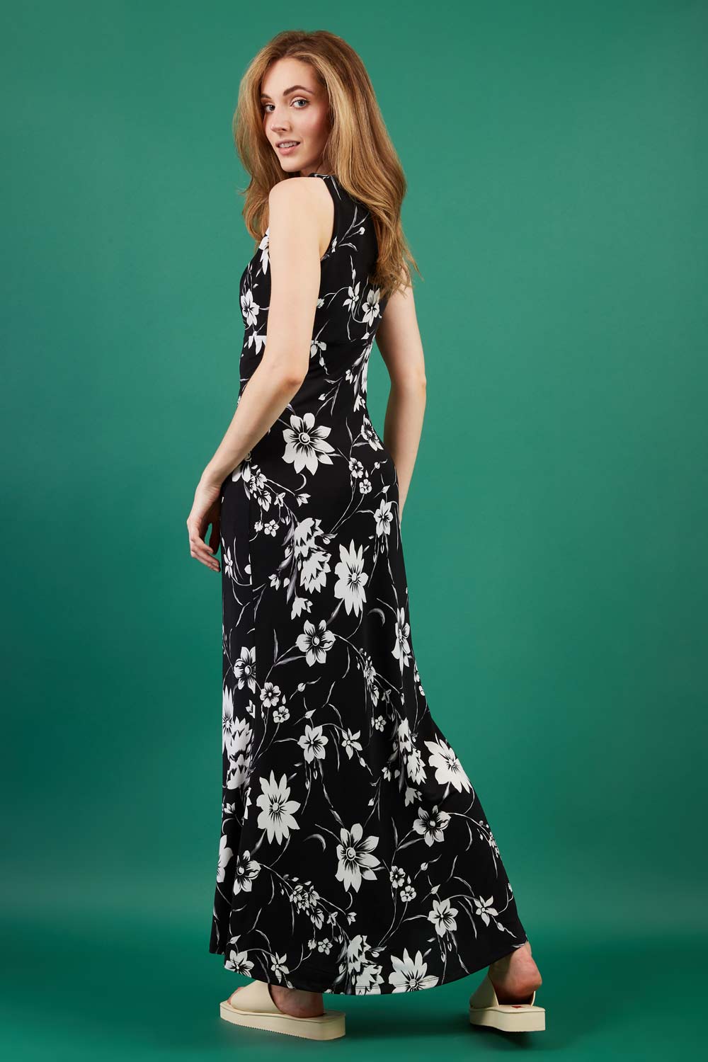 Senza Maxi Floral Sleeveless Long Dress 