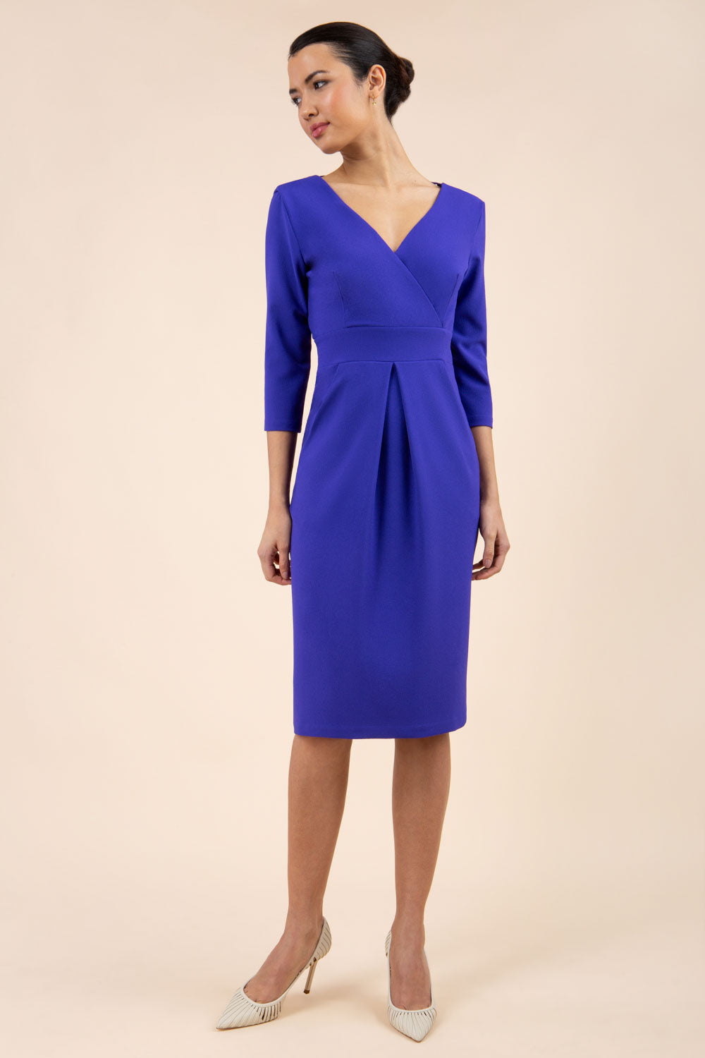 Wimpole Low V-Neck Sleeved Dress 